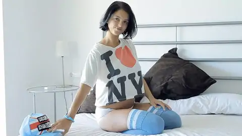 Nubile honey taunting with yam-sized inborn bra-stuffers and puny rump